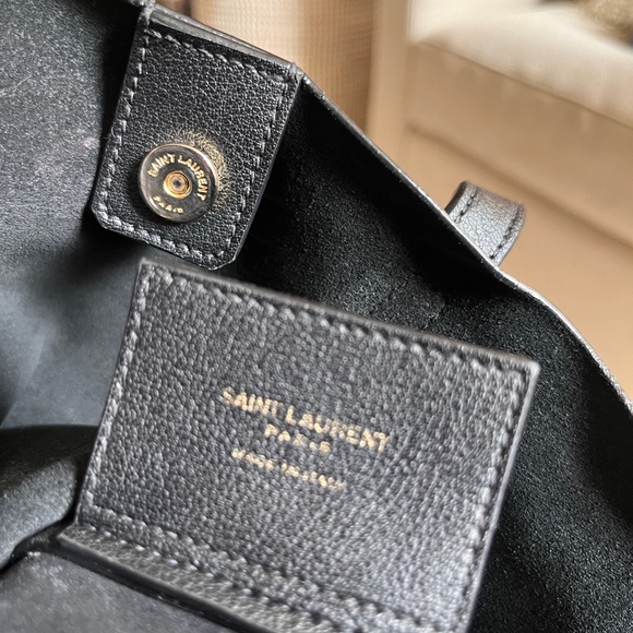 Saint Laurent Toy North/South Black Leather Tote - Picture 9 of 16